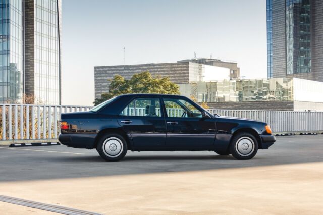 1990 Mercedes-Benz E-Class - photo 7