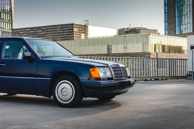 1990 Mercedes-Benz E-Class - photo 9