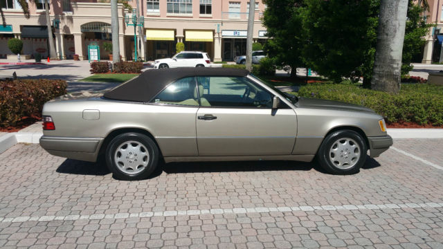 1994 Mercedes-Benz E-Class E320 Convertible Low Miles 1 Owner Florida. - photo 11