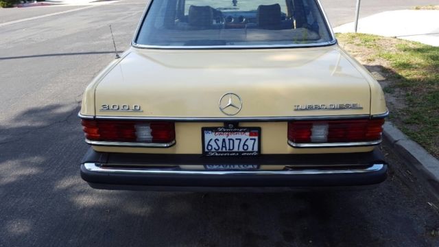 1985 Mercedes-Benz 300-Series 300td - photo 2