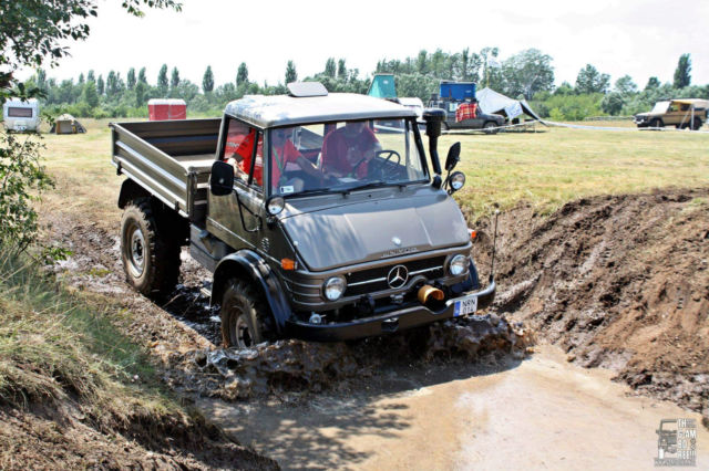 1980 Mercedes-Benz Unimog U-900 - photo 2