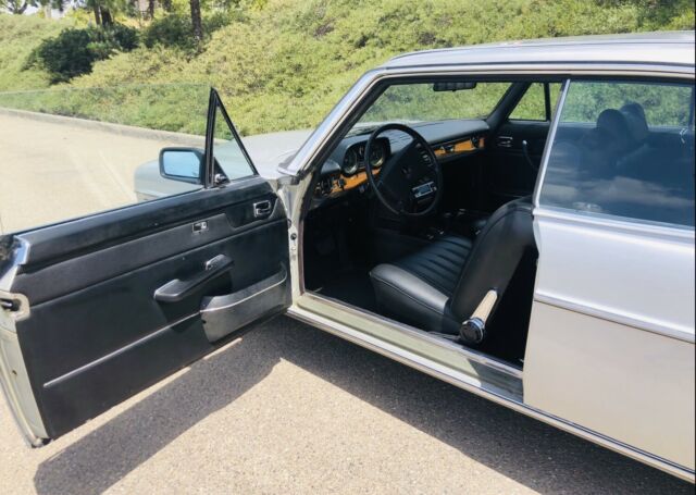 1975 Mercedes-Benz 200-Series 280C - photo 8
