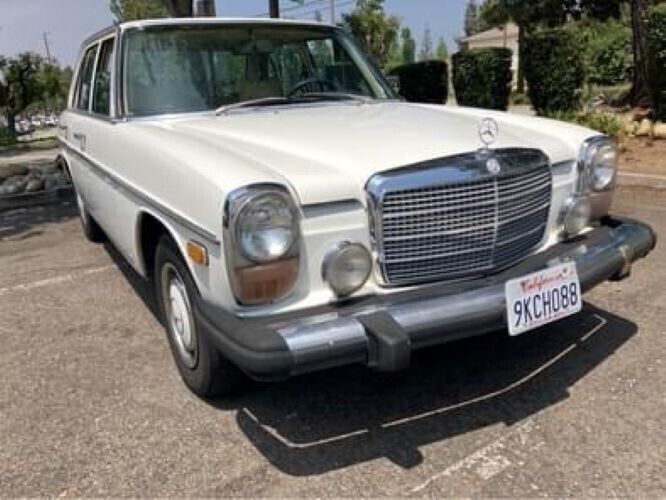 1975 Mercedes-Benz 300-Series - photo 10