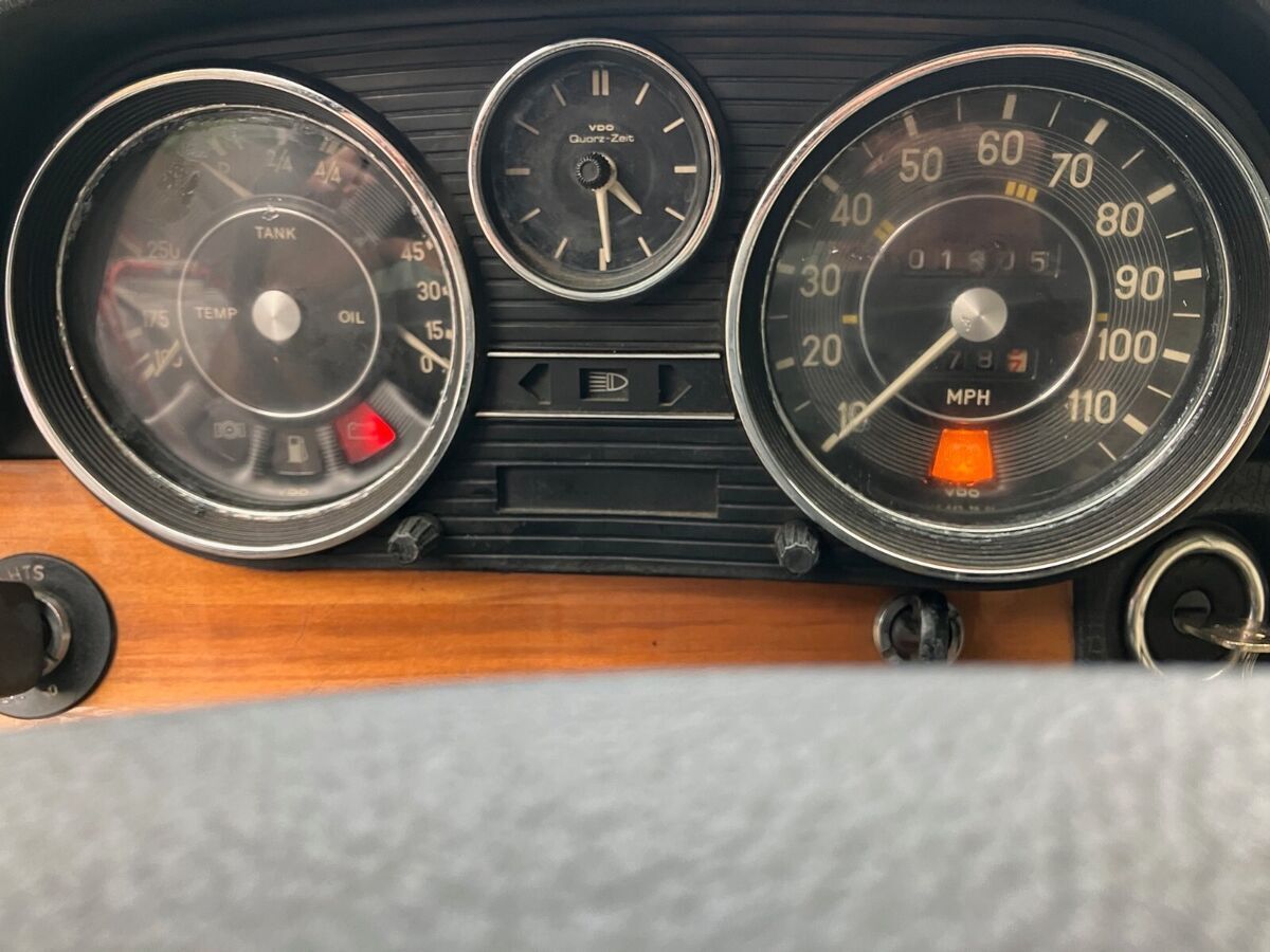 1975 Mercedes-Benz 300-Series - photo 12