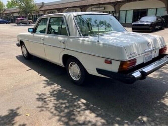 1975 Mercedes-Benz 300-Series - photo 5