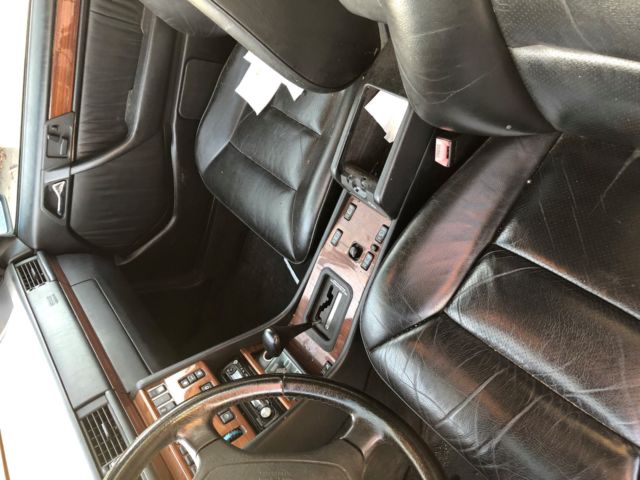 1994 Mercedes-Benz 300-Series E320 wagon - photo 4