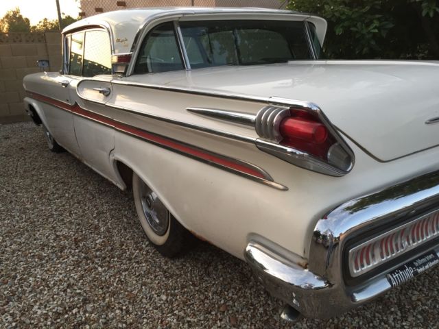 1958 Mercury Turnpike Cruiser - photo 2