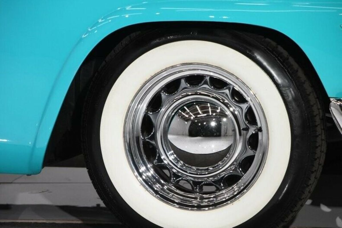 1955 Ford Fairlane Victoria - photo 9