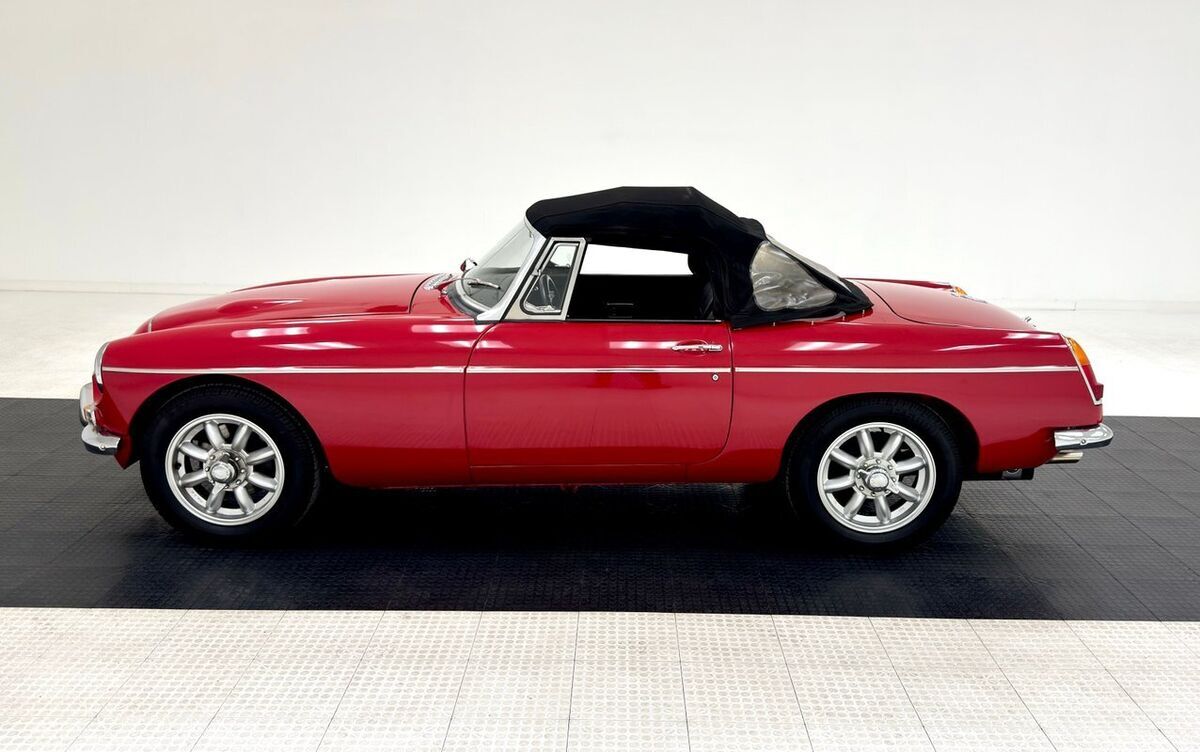 1969 MG MGC Convertible - photo 3