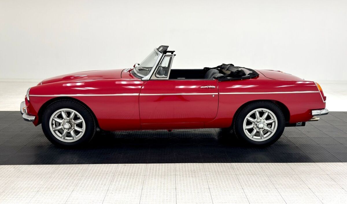 1969 MG MGC Convertible - photo 4