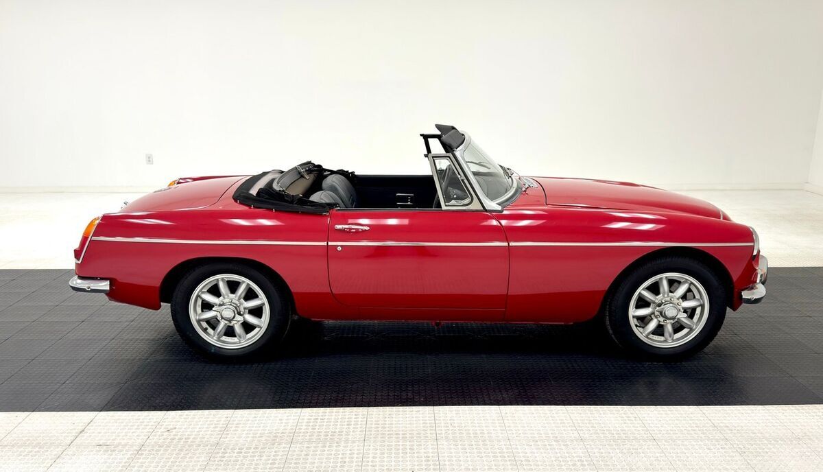 1969 MG MGC Convertible - photo 9