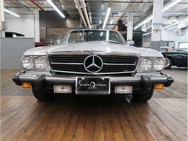 1985 Mercedes-Benz SL-Class Convertible - photo 11