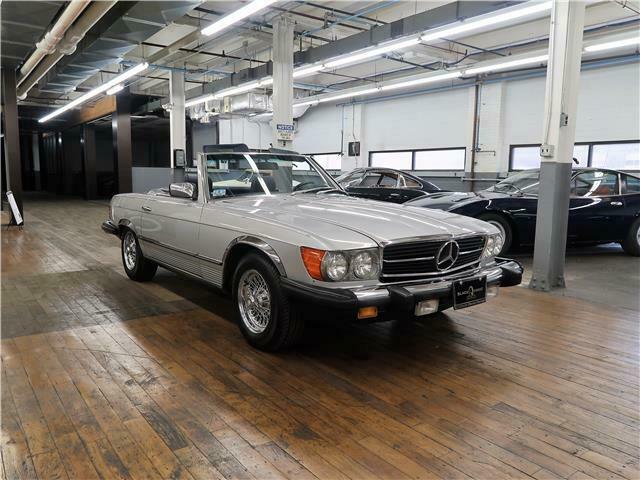 1985 Mercedes-Benz SL-Class Convertible - photo 3