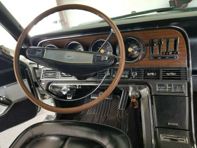 1967 Ford Thunderbird - photo 10