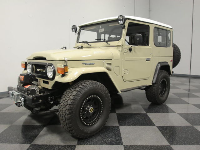 METICULOUSLY RESTORED FJ40, MAYBE THE NICEST IN THE COUNTRY, 1855 MILES ON BUILD 1977 Toyota Land Cruiser
