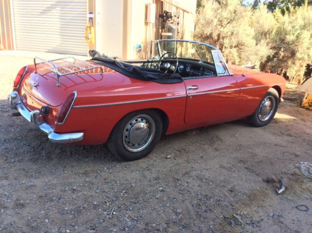 MG-B 1972 MG MGB