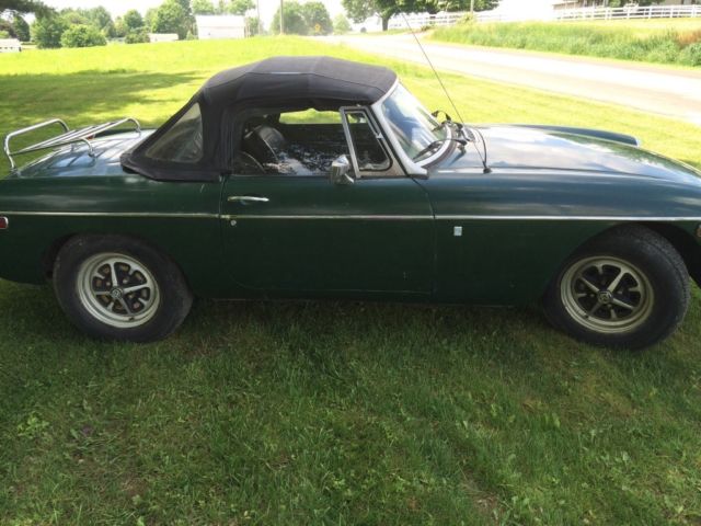 1974 MG MGB - photo 2
