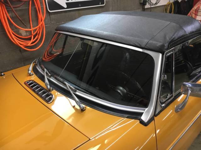 1971 MG MGB Roadster - photo 3