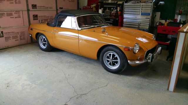 1971 MG MGB Roadster - photo 4