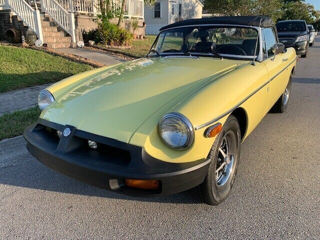1976 MG MGB - photo 2