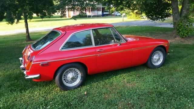 1972 MG MGB Coup - photo 6