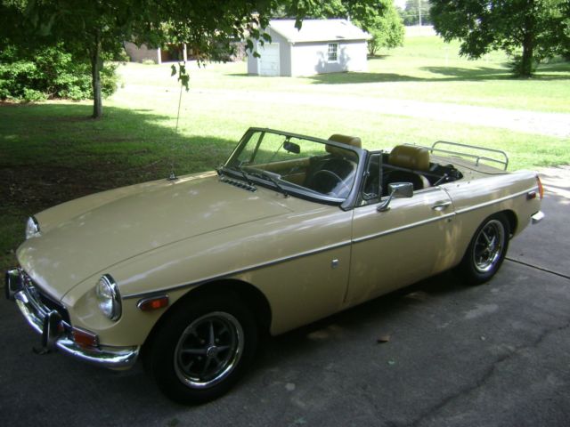 MG MGB Hard Top - Soft Top - Just Serviced Chrome Bumpers No Reserve Auction 1973 MG MGB Convertible