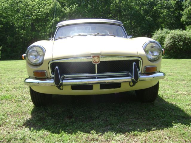 1973 MG MGB Convertible - photo 10