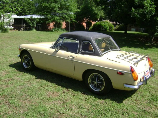 1973 MG MGB Convertible - photo 7