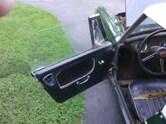 1967 MG Midget - photo 7