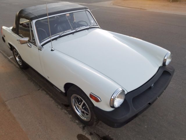 1976 MG Midget - photo 2