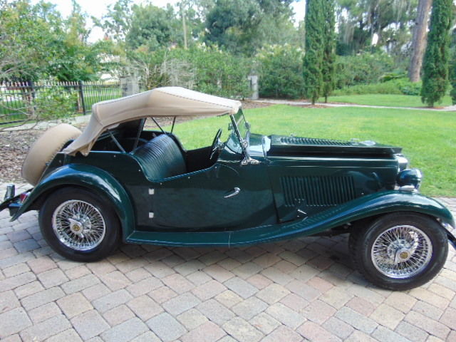 MG TD 1952, BRITISH RACING GREEN 1952 MG T-Series