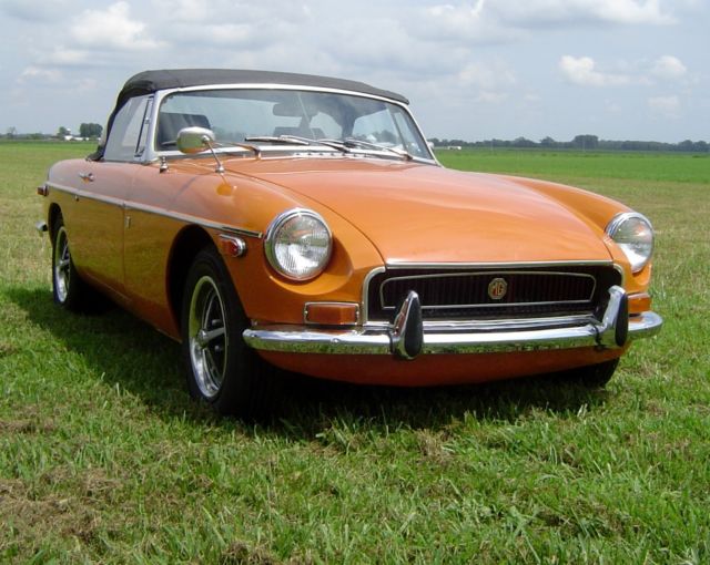 1971 MG MGB - photo 2