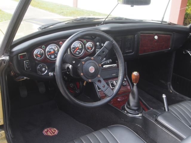 1974 MG MGB MANUAL 4 SPEED - photo 11