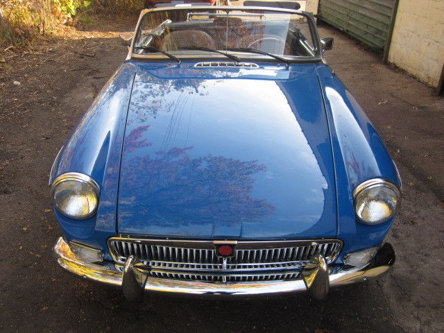 1977 MG B - photo 4