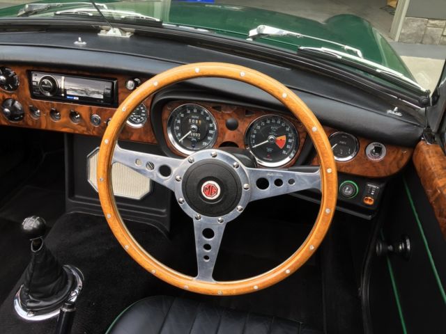1967 MG MGB - photo 4