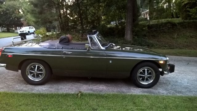 MGB - Fully restored, last of the chome bumper models 1974 MG MGB