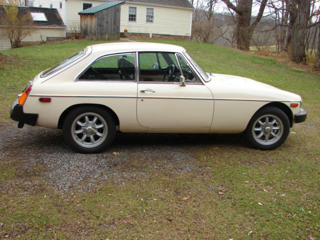 1974 MG MGB - photo 2
