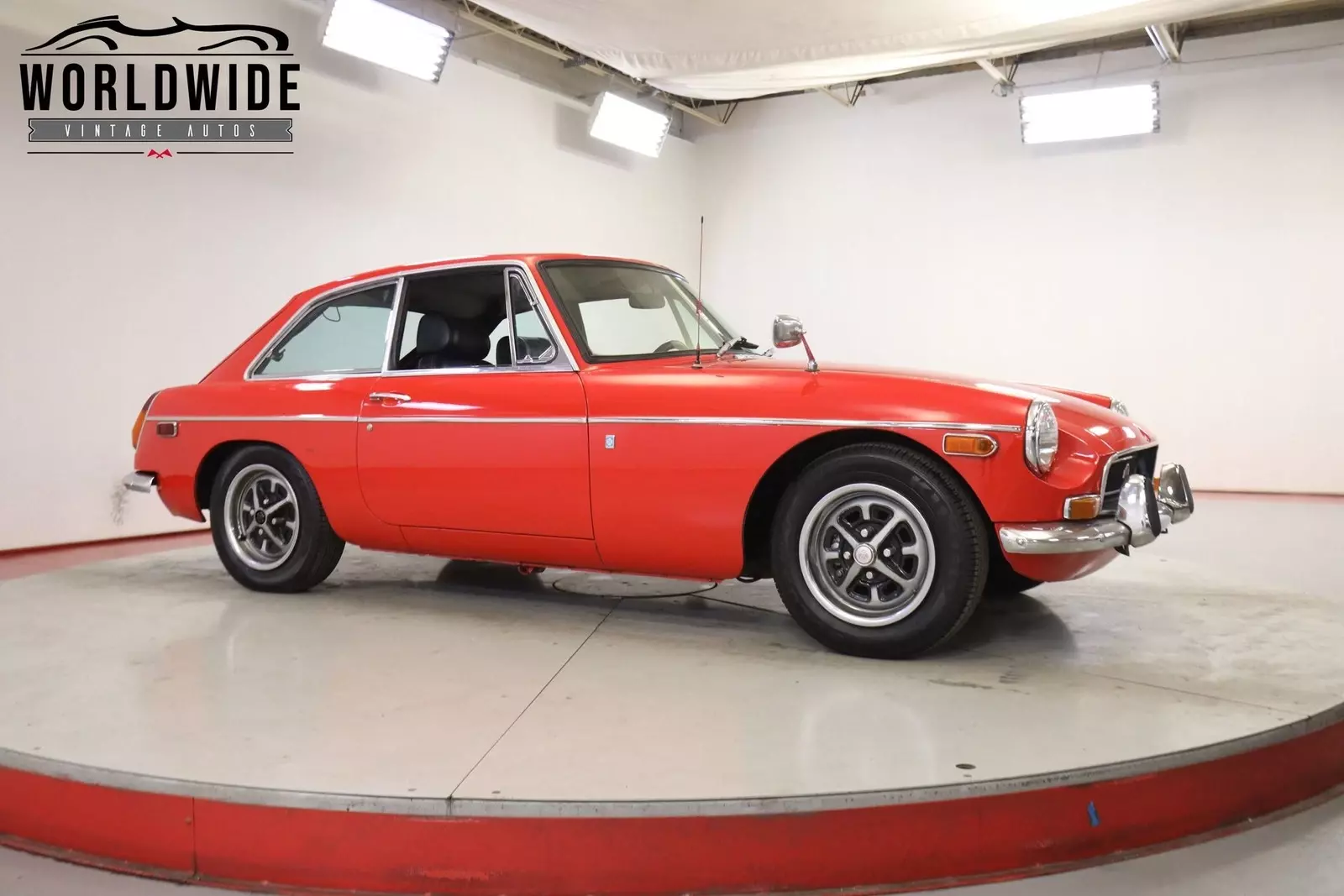 1971 MG MGB GT - photo 2