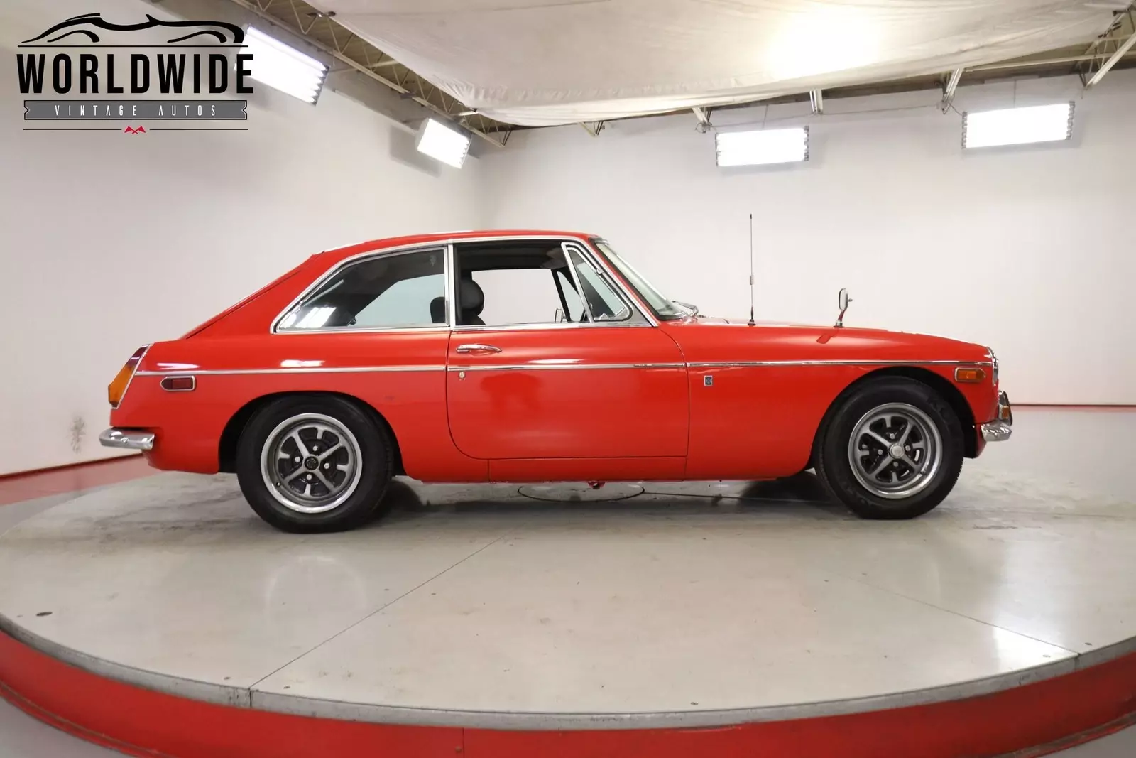 1971 MG MGB GT - photo 4