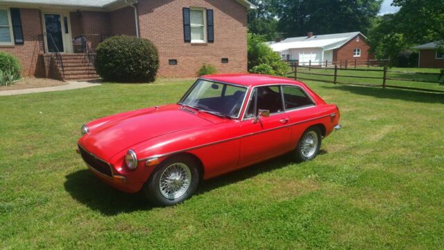 1972 MG MGB Coup - photo 2