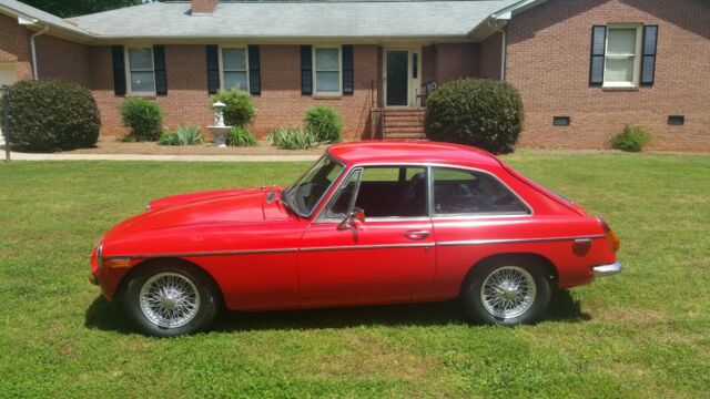 1972 MG MGB Coup - photo 3