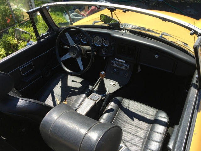 1976 MG MGB soft top covertible - photo 8