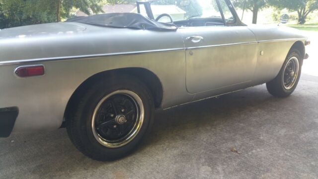 1974 MG MGB Convertible - photo 10