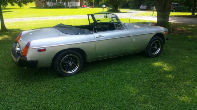 1974 MG MGB Convertible - photo 3