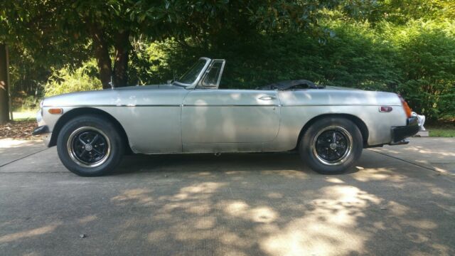 1974 MG MGB Convertible - photo 4