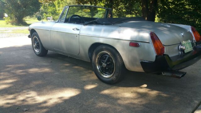 1974 MG MGB Convertible - photo 6