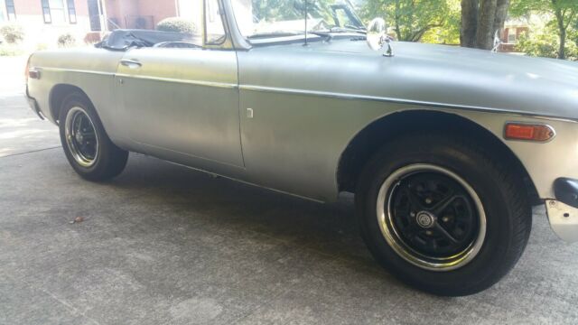 1974 MG MGB Convertible - photo 9