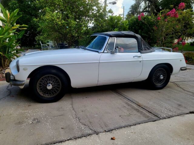 1974 MG MGB - photo 11