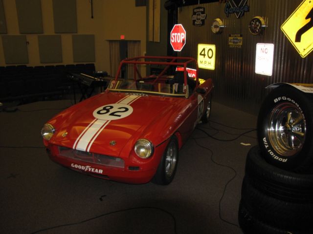 1977 MG MGB - photo 2