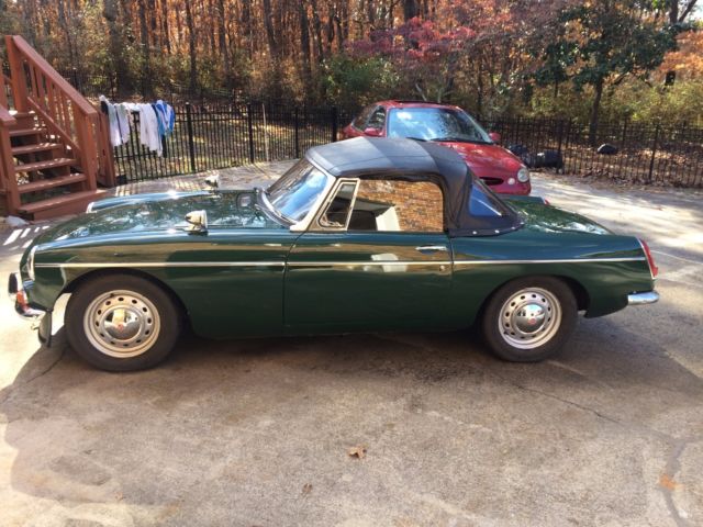 1967 MG MGB Roadster - photo 3